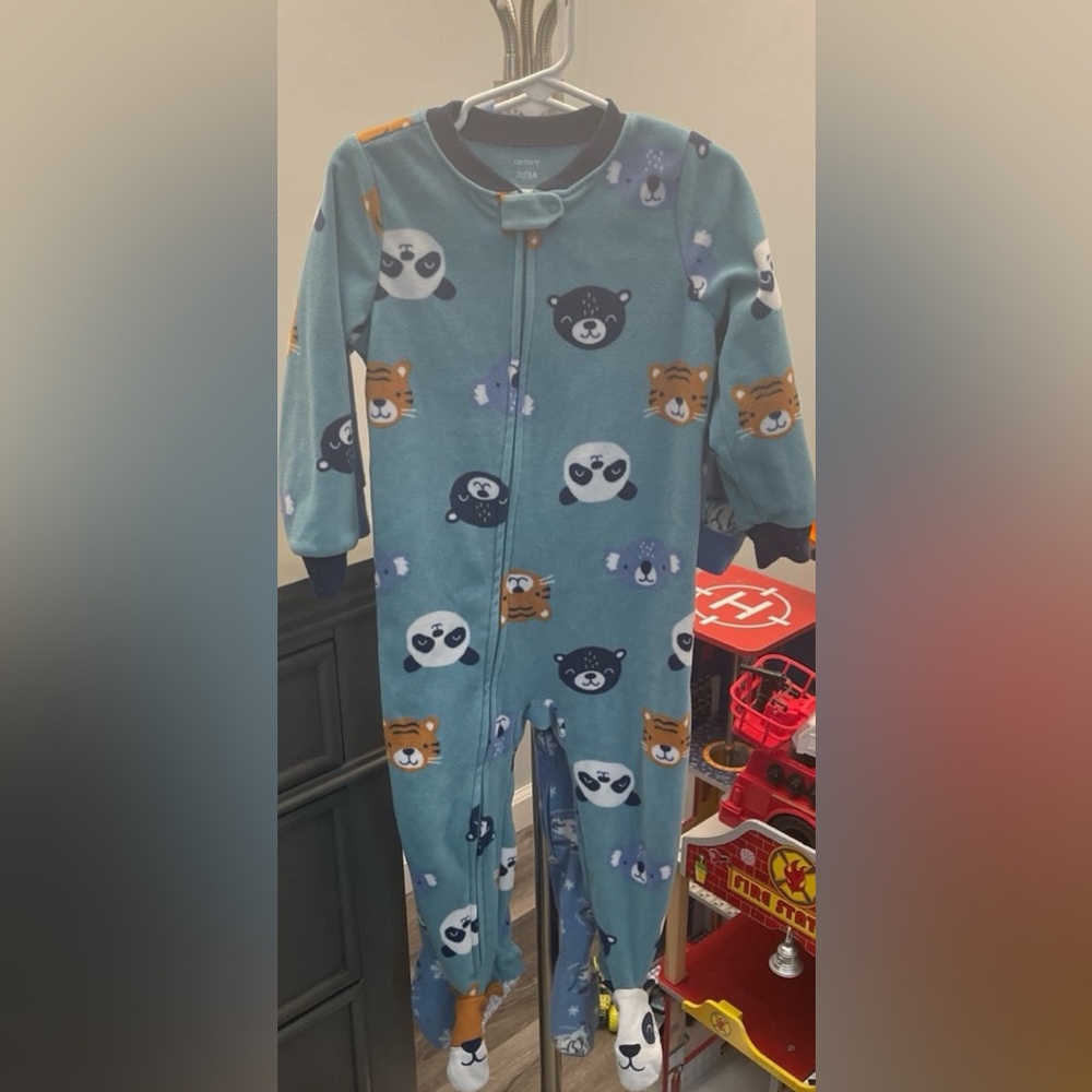 Boys 3T fleece onesies w/ feet old navy polar bear & carters tiger/panda onesie